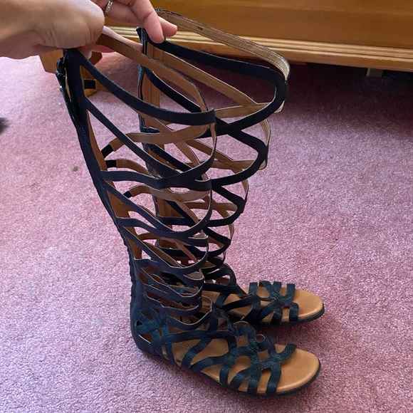 Gentle Souls Black Gladiator Sandals - Size 7.5 - Picture 7 of 14